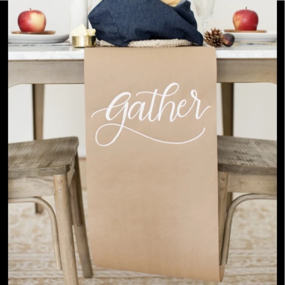 NWT HESTER & COOK Paper Table Runner Roll Paper 30"W x 25'L - Picture 3 of 8